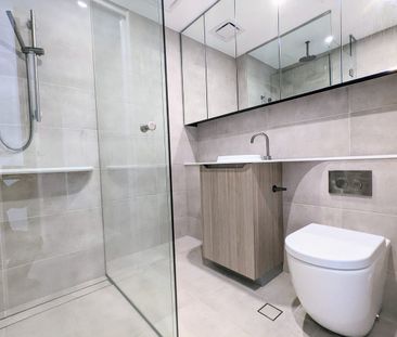 Luxury Living Meets Everyday Convenience - Photo 5