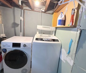 94 Park Road S #Main Level - Photo 5