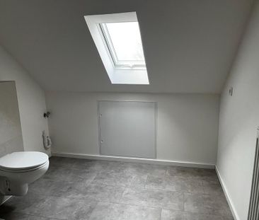 Kernsanierte Wohnung im Zentrum Hasslinghausen erwartet Dich - Photo 2