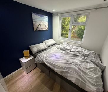 5 bedroom end of terrace house to rent - Photo 6