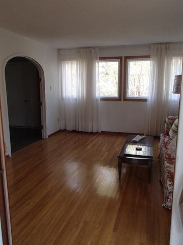 For Lease - 890 Greenbriar Avenue, Mooneys Bay - Carleton Heights and Area, Ontario - Photo 3