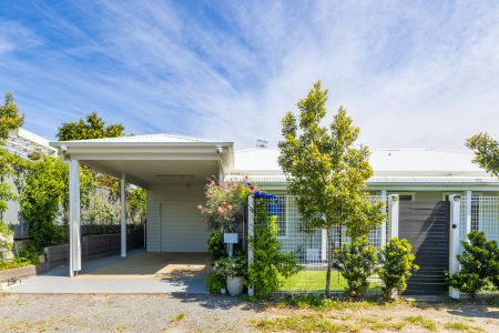 Private and tranquil three bedroom home in Nelson Bay - Photo 3