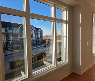 For Lease - 484 Provident Way, Hamilton, Ontario - Photo 1