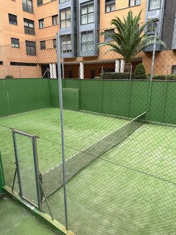 Calle Ladera de los Almendros, Madrid, Community of Madrid 28032 - Photo 5