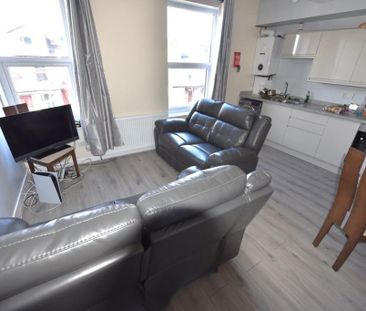 6 bedroom house to rent - Photo 3