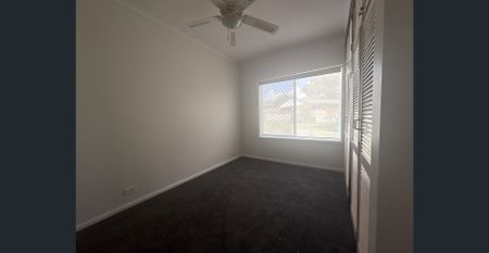 3 Bed home in central location - Photo 3