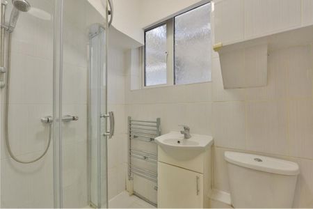 4 bedroom house to rent - Photo 2