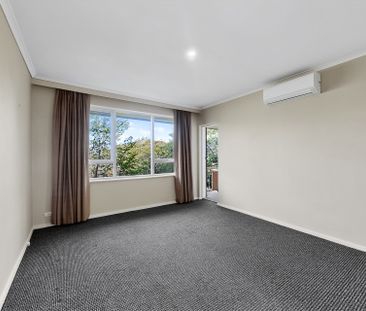Low-Maintenance Living in Prime Glen Huntly Location - Photo 4