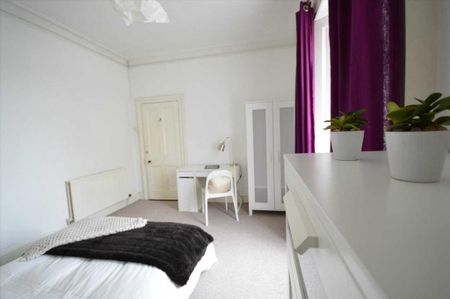 4 bedroom house share to rent - Photo 3