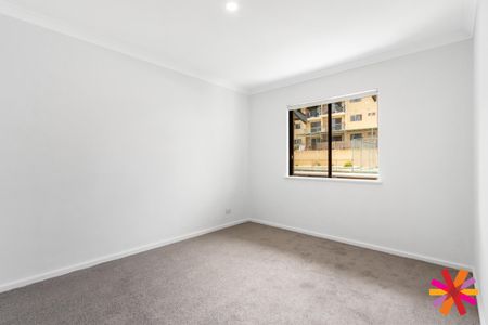 LOVELY CENTRAL 2 BEDROOM 1 BATHROOM RIVERSIDE APARTMENT - Photo 5