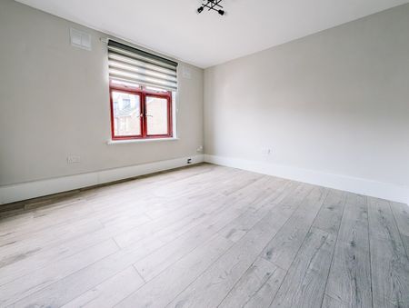 Studio Flat, Brighton Road, CR8 - Photo 3