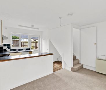 1 bedroom terraced house to rent - Photo 2