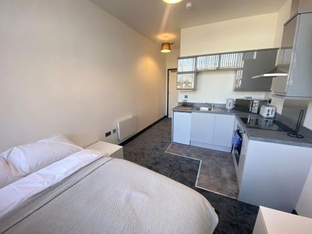 Studio to rent - Photo 5