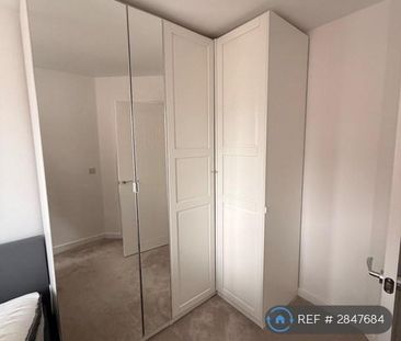 1 bedroom in a house share to rent - Photo 5