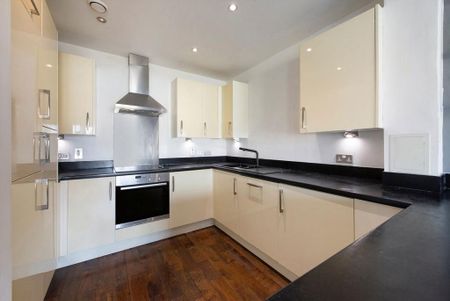 2 bedroom flat to rent - Photo 4