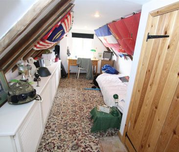 3 bedroom flat to rent - Photo 3