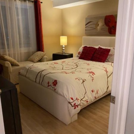 Grand 4 1/2 moderne - Photo 3