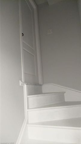 For Lease - 48 Barrett Avenue, Brantford, Ontario - Photo 2