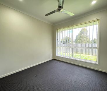 Well Positioned Home Opposite Parkland And Only A Short Walk To School - Photo 3
