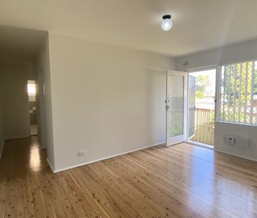 FANTASTIC 2 BEDROOM GROUND FLOOR UNIT - Photo 1