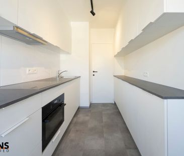 Gerenoveerd appartement met mogelijkheid tot garagebox. - Foto 2