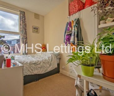 6 Bedroom Mid Terraced House for rent in Cardigan Lane - Photo 3