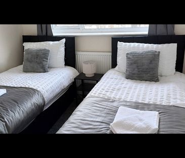 3 Bed Semi-Detached House, Hunts Close, LU1 - Photo 5