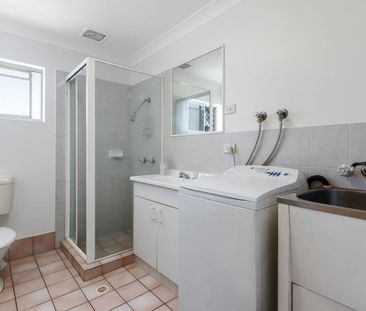 2 Bedroom unit with a verandah overlooking a park and water - Photo 4