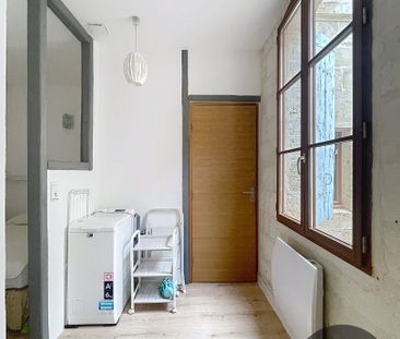 A LOUER AVIGNON (84000) INTRA-MUROS : charmant T1 BIS meublé - au c... - Photo 4