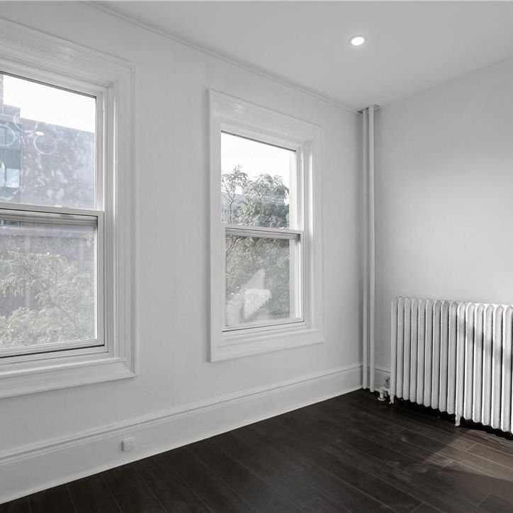 For Lease - 63 John Street Unit# 302, Hamilton, Ontario - Photo 1