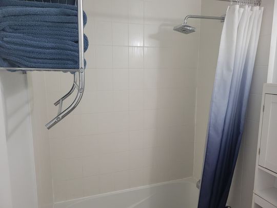 For Lease - 56 Annie Craig Drive Unit# 411, Toronto, Ontario - Photo 1