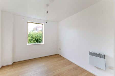 London Road, Isleworth, TW7 - Photo 2