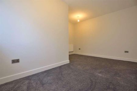 High Street, Tewkesbury, Gloucestershire, GL20 - Photo 3