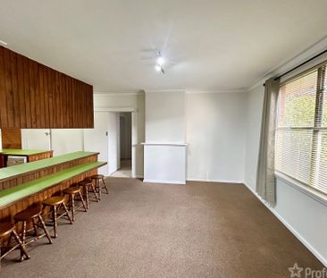 9 Aminya Place, Orange NSW 2800 - House For Rent | Domain - Photo 4