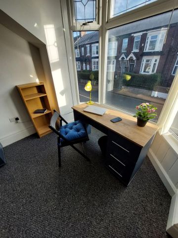 1 bedroom in a house share to rent - Photo 4