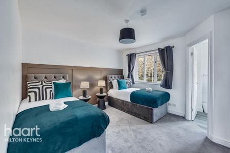 4 bedroom detached house to rent - Photo 3