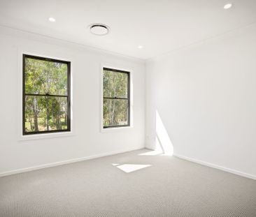 Be the First to Live in This Elegant Brand-New Home in Vineyard - Photo 2