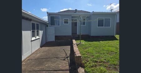 Ideal Location! - Photo 4