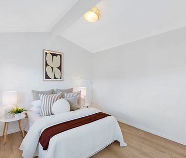 Spacious & Stylish Living in a Prime Coastal Location - Photo 6