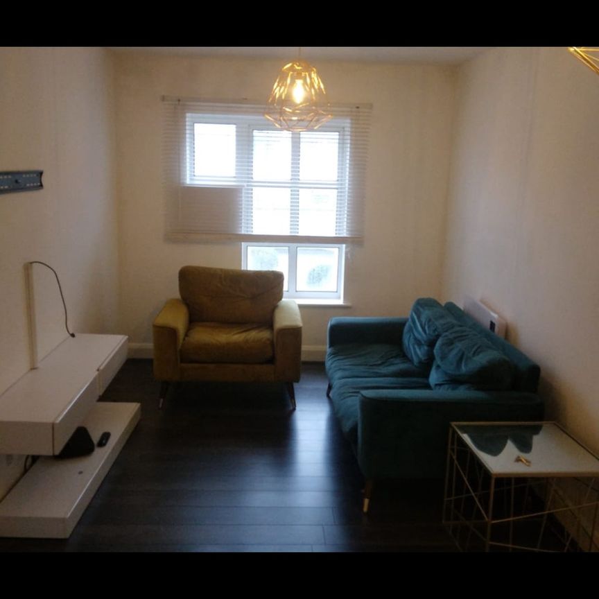 1 Bed Flat, London, SE22 - Photo 1