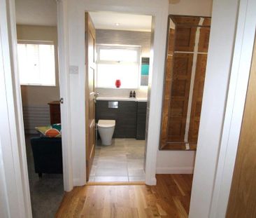 2 bedroom bungalow to rent - Photo 2