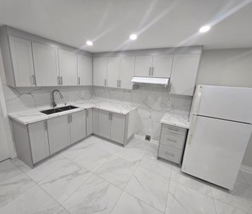 For Lease - 60 Nuffield Street, Brampton, Ontario - Photo 6