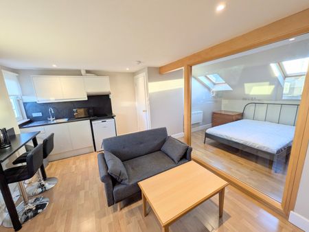 1 bedroom apartment to rent - Photo 2