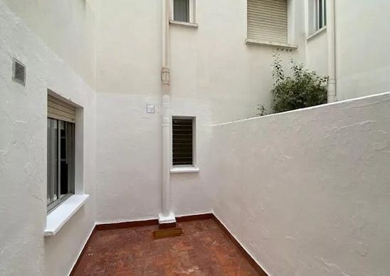 Carrer Joan Lluis Vives, Manises, Valencian Community 46940