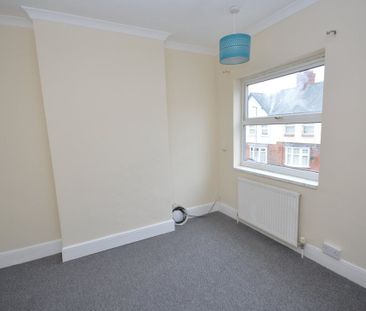 3 bedroom terraced house - Photo 4