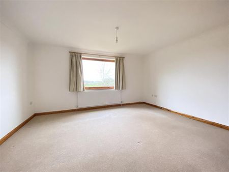 4 bed link detached house to rent in Bodenham, Hereford - Photo 3