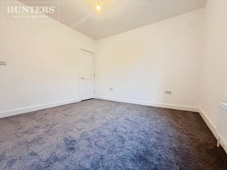 3 bedroom House To Let Total Size: 937 SQ FT - Photo 3