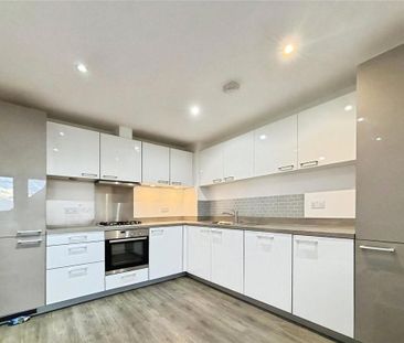 3 bedroom semi-detached house to rent - Photo 6