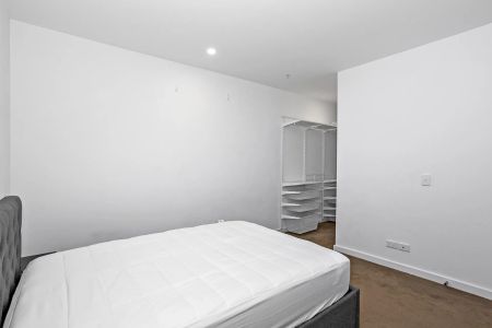 Low-maintenance living with a St Kilda vibe - FULLY FURNISHED - Photo 2