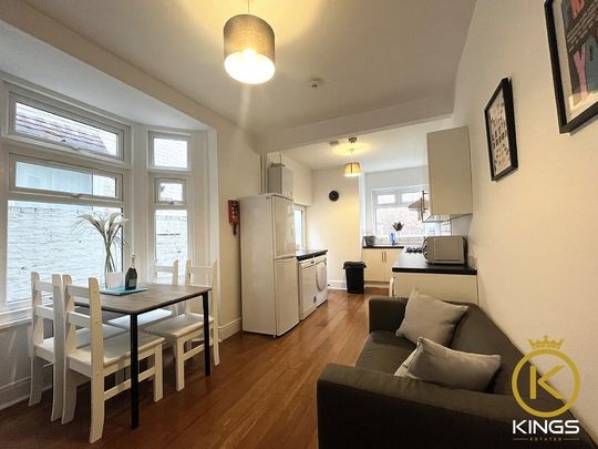 3 bedroom terraced house to rent - Photo 1